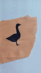 Silky Ocru Model Păsări Negre MAT1323