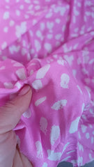 Viscoza Spun imprimeu ROZ cu Pete Albe VIS1115