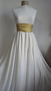 Material Tricotat Alb , cu firisoare in relief TRI1041