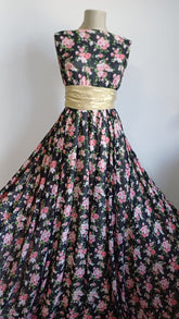 Voal Negru cu Buchet Trandafirasi Roz voal1183