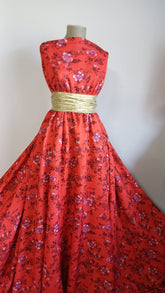 Mătase satinată – Kimono Japonez, roșu cu trandafiri roz
MAT1338