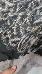 Ponteroma Maron cu model Bej - se vinde la panou cu dimensiunile:1,35 lungime/1,6 latime ELA1388