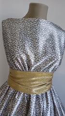 Matase Alb cu Floricele Gri MAT1259