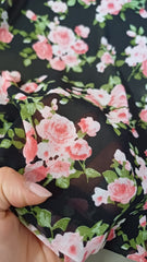 Voal Negru cu Buchet Trandafirasi Roz voal1183