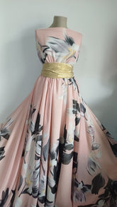 Voal Roz cu Magnolii VOAL1057- se vinde la panou de 3 m