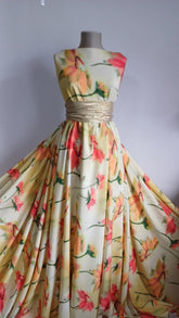 Silky Galben Flori Pictate MAT1291