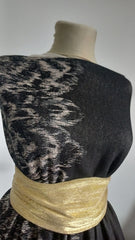 Ponteroma Maron cu model Bej - se vinde la panou cu dimensiunile:1,35 lungime/1,6 latime ELA1388