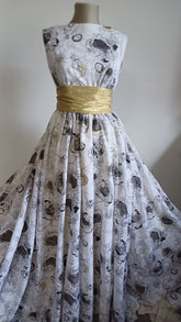 Batist Bumbac Alb flori conturate cu Negru si Glitter Auriu BBC1230