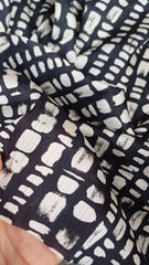 Matase Satinata Negru cu model Pietricele MAT1048