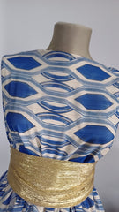 Voal Alb cu Impletituri si Romburi Albastre VOAL1030