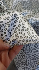 Matase Alb cu Floricele Gri MAT1259