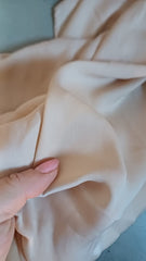 Matase satinata BEJ DESCHIS MAT1138