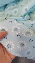 Stofa Crepe Mint cu Margarete Albe, Pictate in relief STO1063