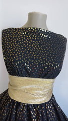 MĂTASE ELASTICA NEGRU cu APLICATII GOLD MAT1123